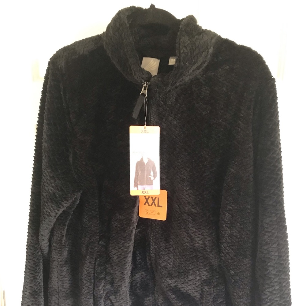 Women’s XXL Free2b braided butter piled zip up jacket. New with tags.